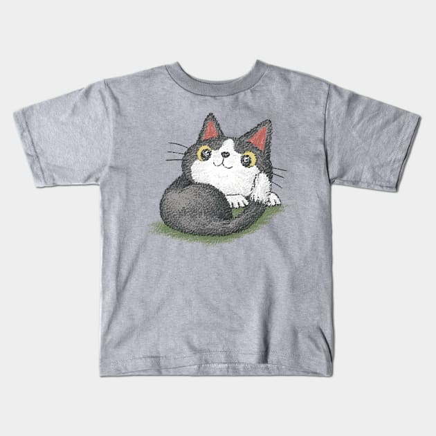 Black kitten curled up Kids T-Shirt by sanogawa